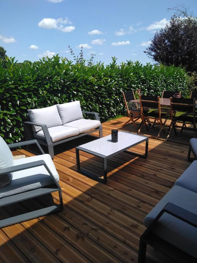 Grande Maison De Plain Pied Avec Jardin Arbore. Champignelles Exterior photo